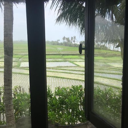 Most Exotic Beachfront Villa Keong Табанан Экстерьер фото