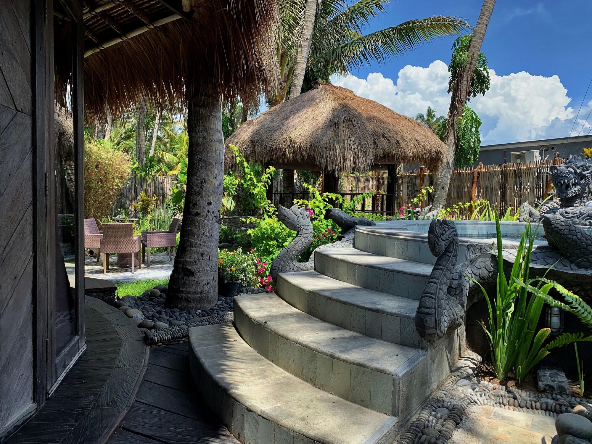Most Exotic Beachfront Villa Keong Табанан Экстерьер фото