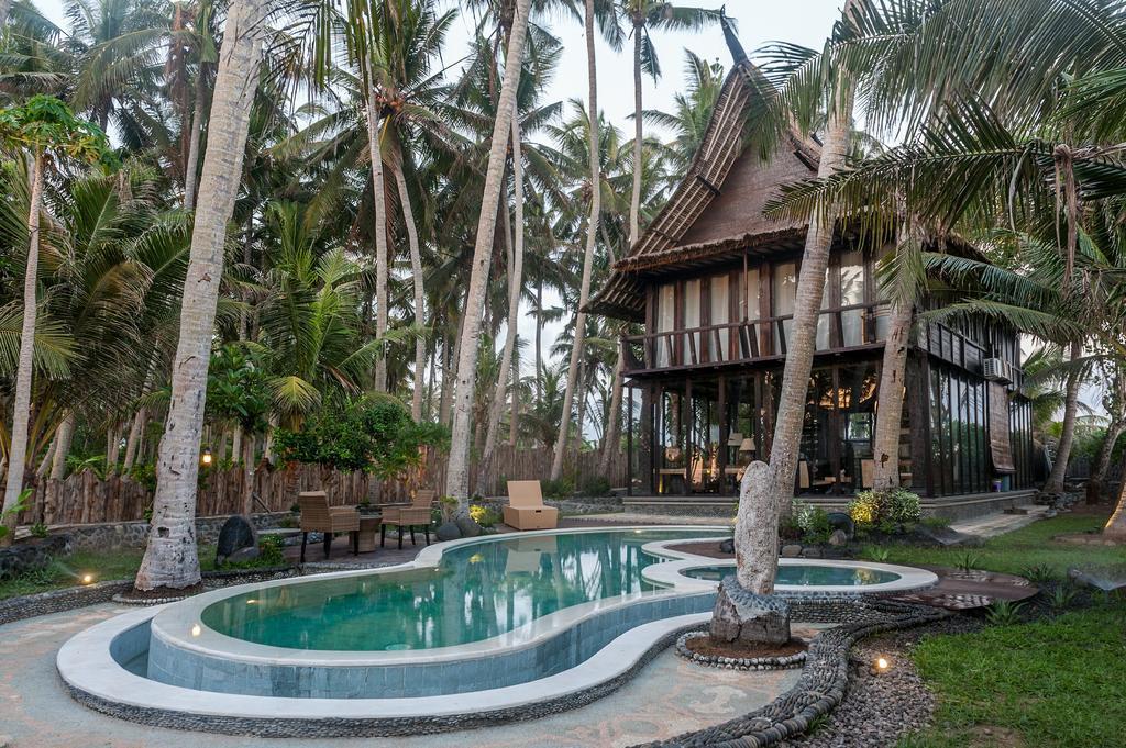 Most Exotic Beachfront Villa Keong Табанан Экстерьер фото