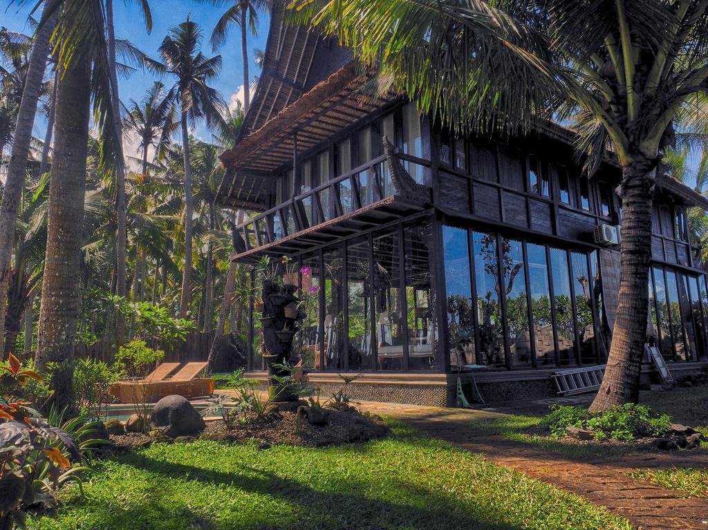 Most Exotic Beachfront Villa Keong Табанан Экстерьер фото